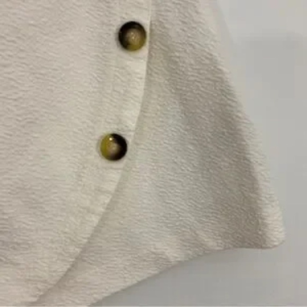 Anthropologie Maeve Ivory Textured Wrap Mini Skirt Tortoise Buttons Size M - Picture 3 of 4